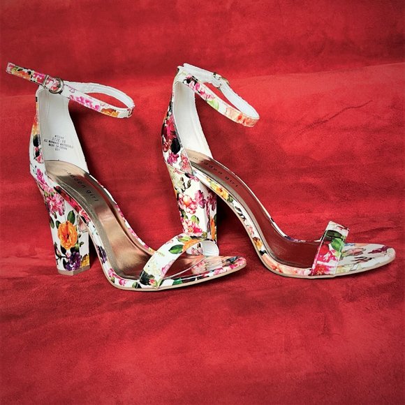 Floral Women's Heels - Picture 8 of 8